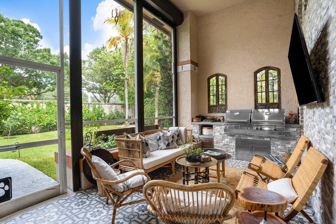 715 NW 101st Terrace