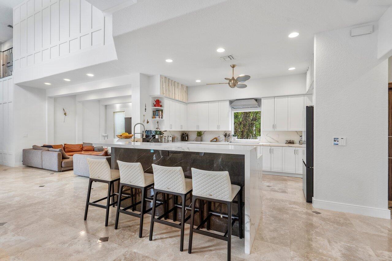 715 NW 101st Terrace