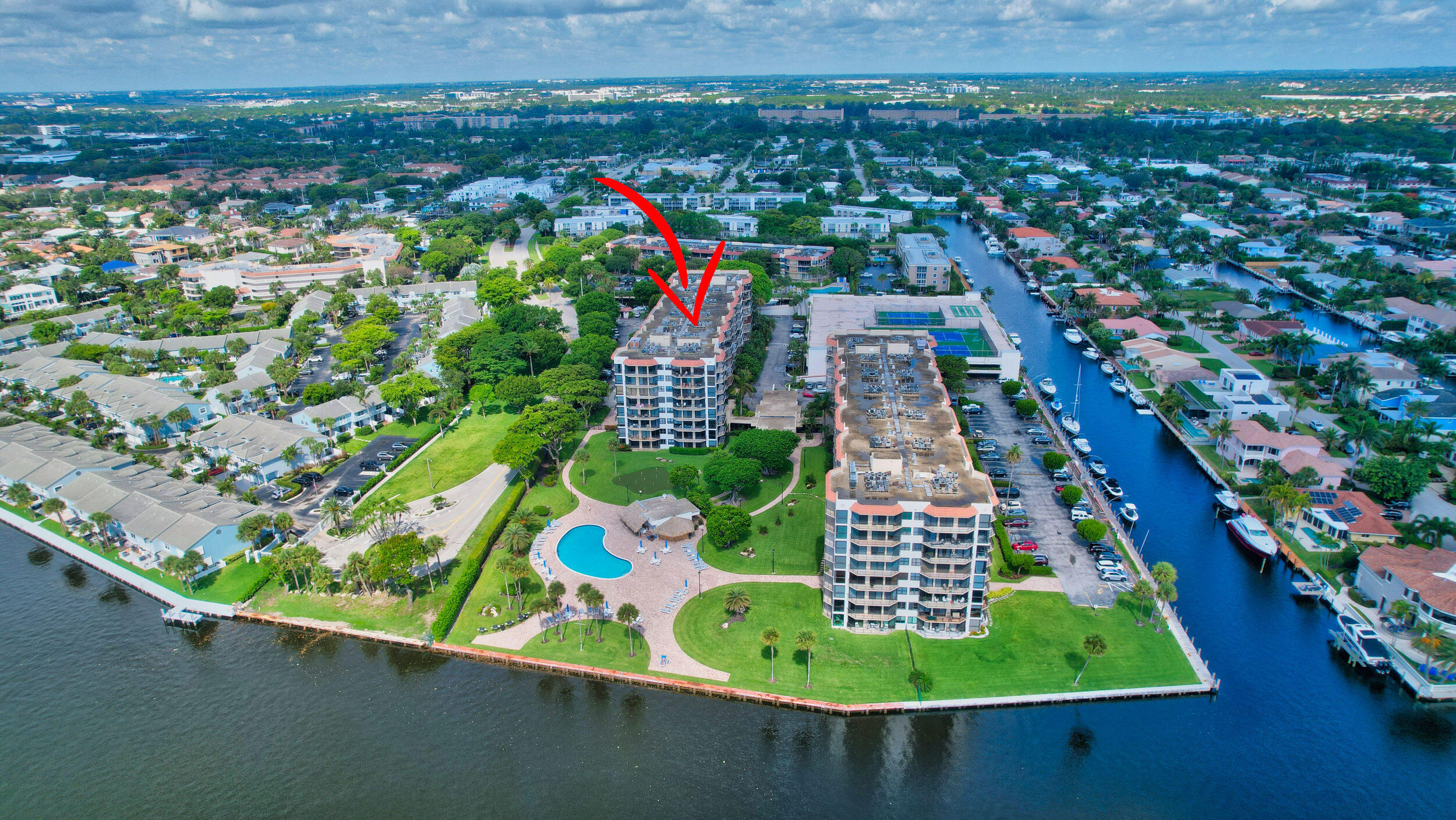 859 Jeffery Street Unit: 409