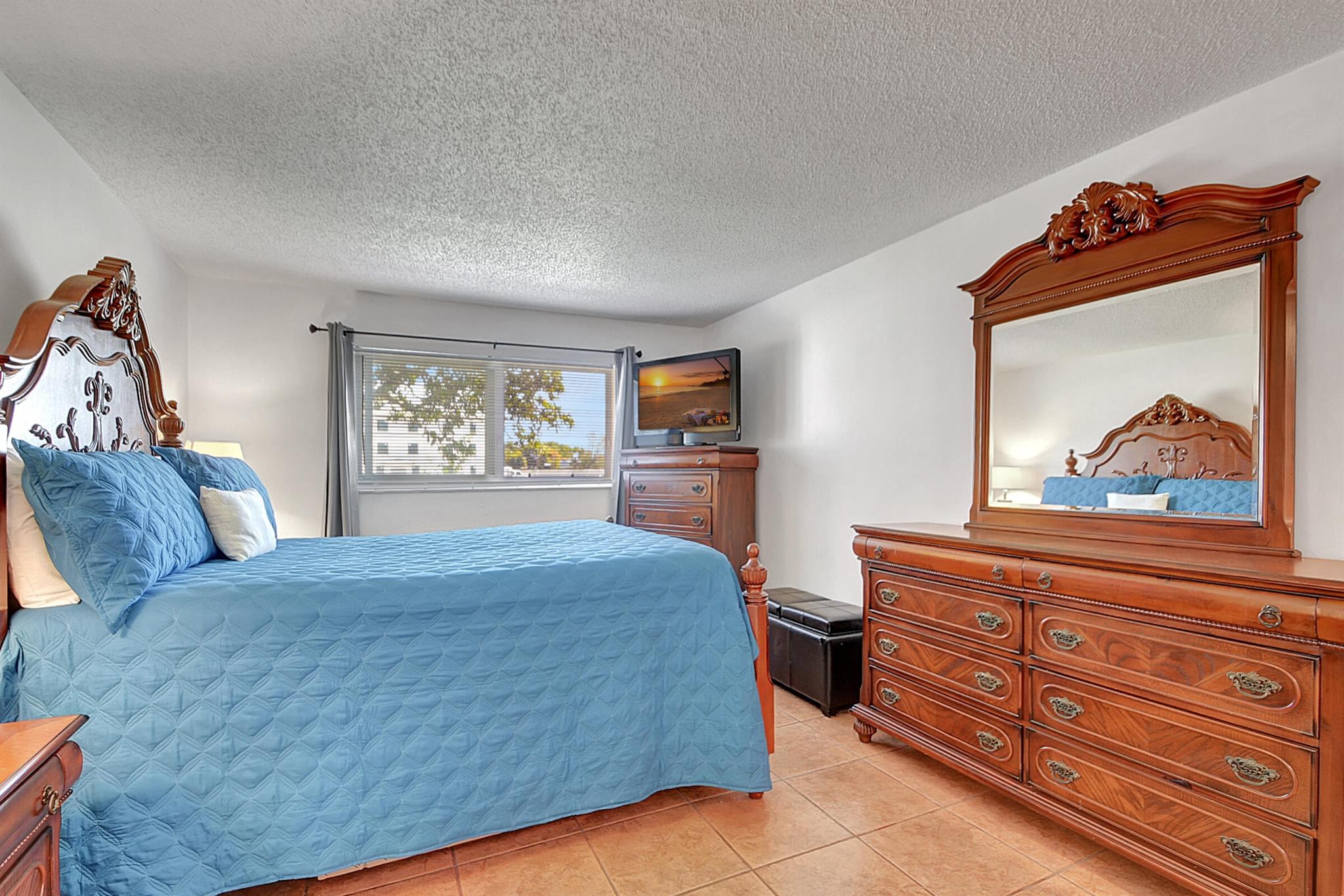 711 Lori Drive Unit: 107