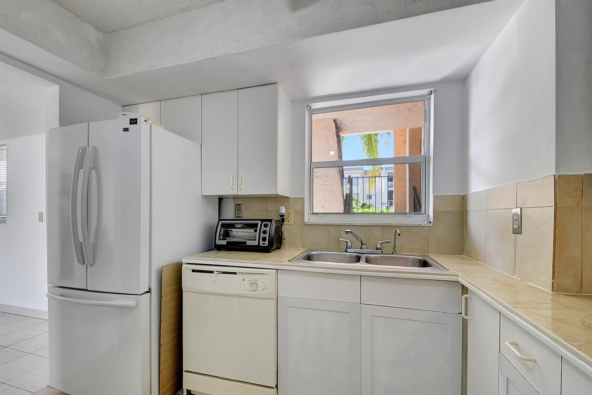 711 Lori Drive Unit: 107