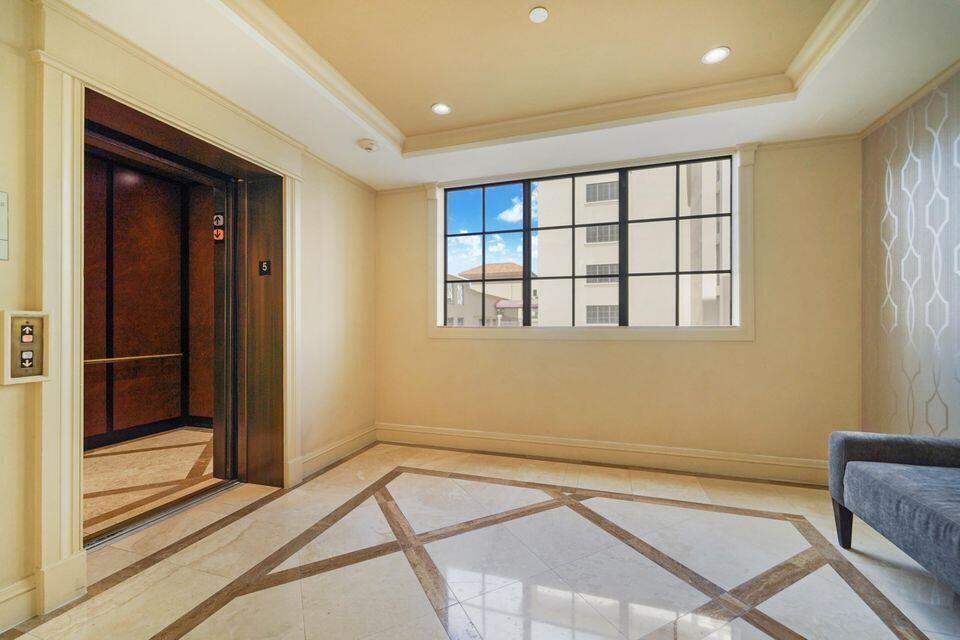 233 S Federal Highway Unit: 515