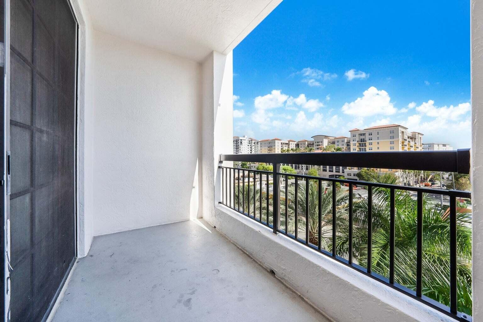 233 S Federal Highway Unit: 515