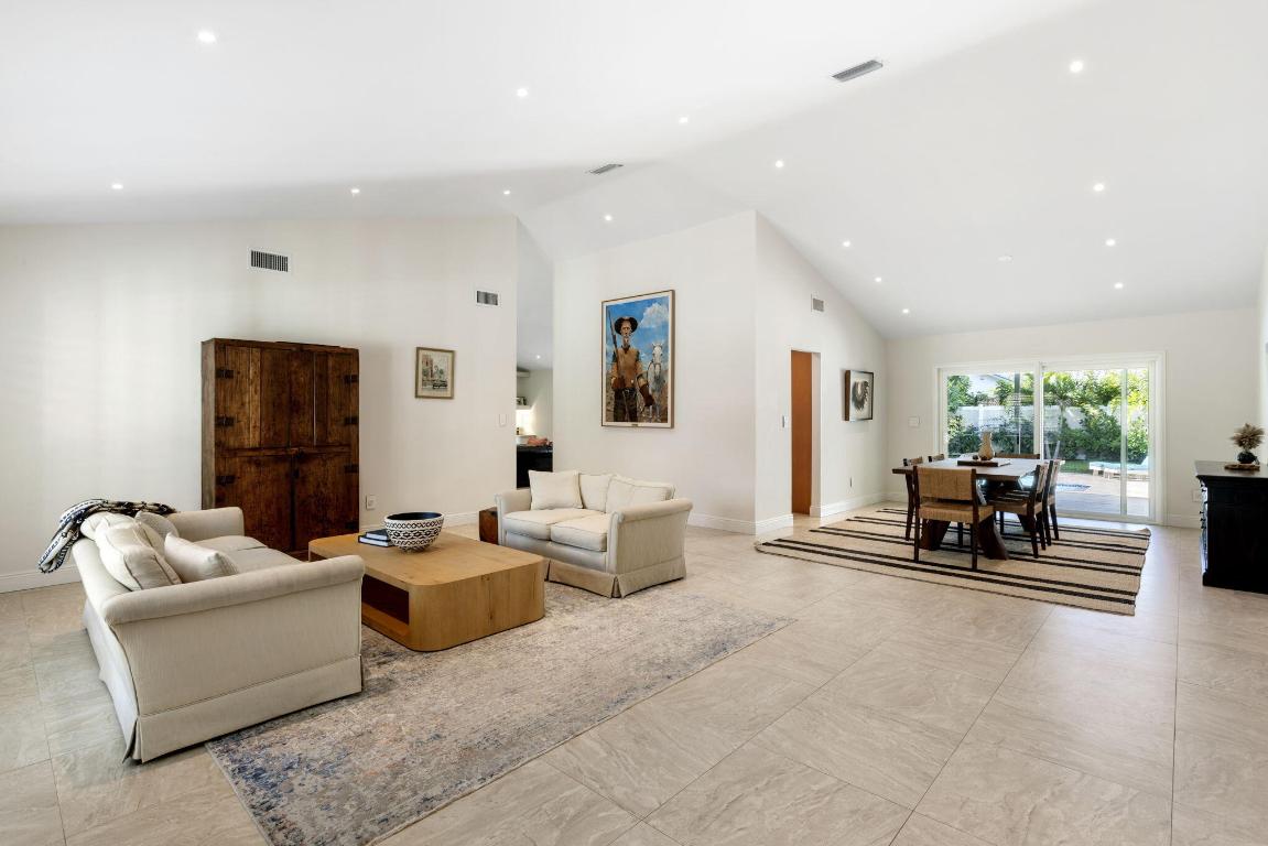 2851 NW 26th Court