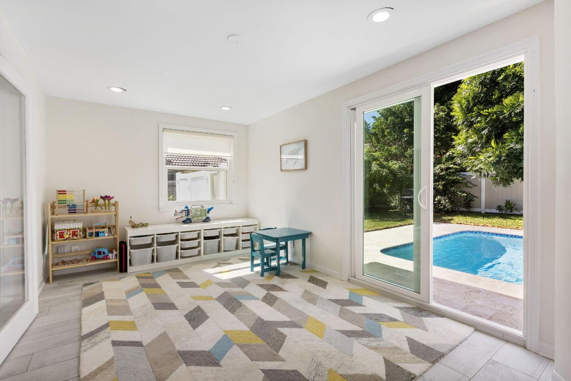 2851 NW 26th Court