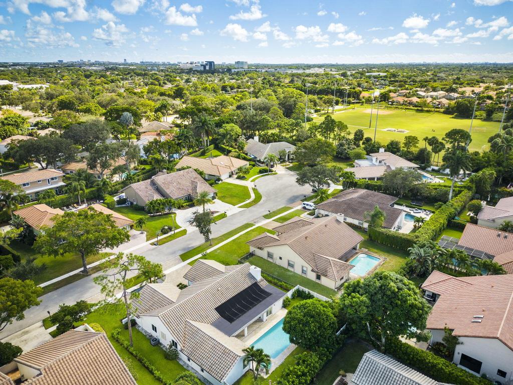 2851 NW 26th Court