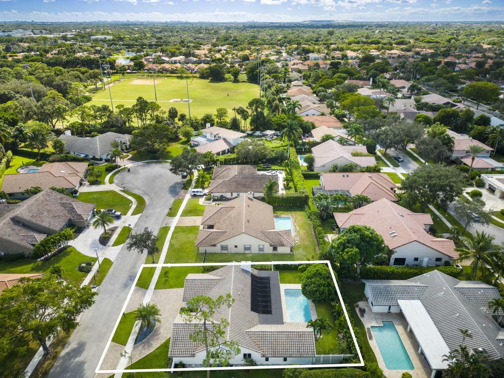 2851 NW 26th Court