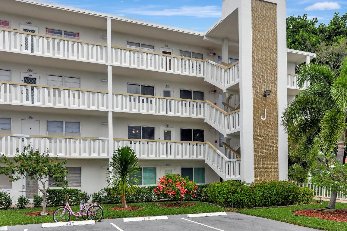 2041 Lyndhurst J Unit: 2041