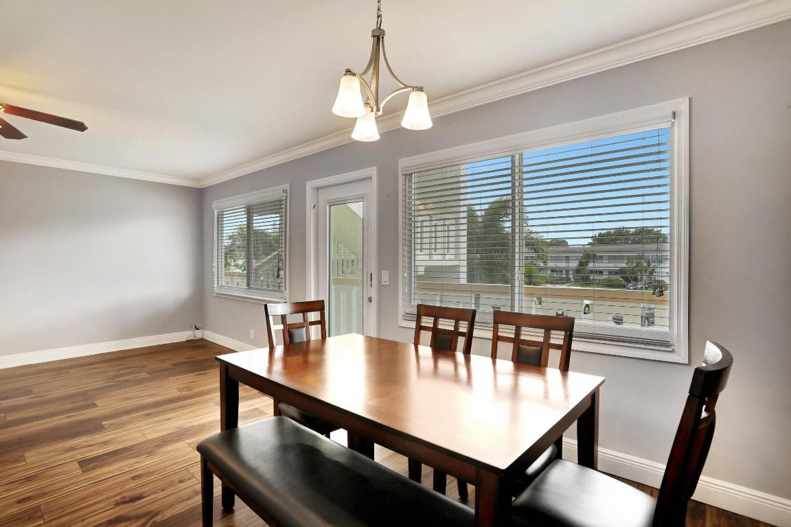 2041 Lyndhurst J Unit: 2041