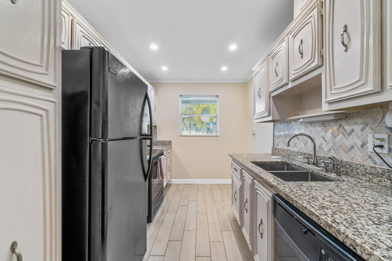 2340 SW 22nd Avenue Unit: 312