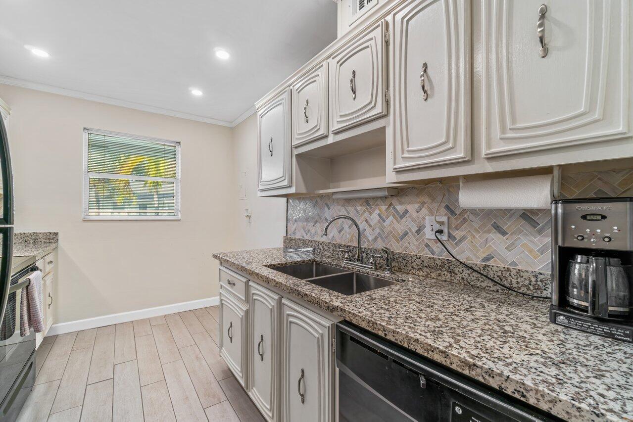 2340 SW 22nd Avenue Unit: 312