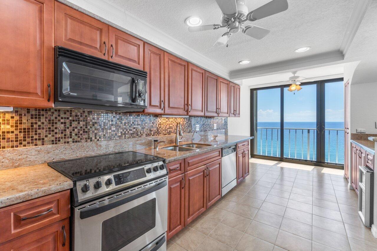 2600 S Ocean Boulevard Unit: 16-F