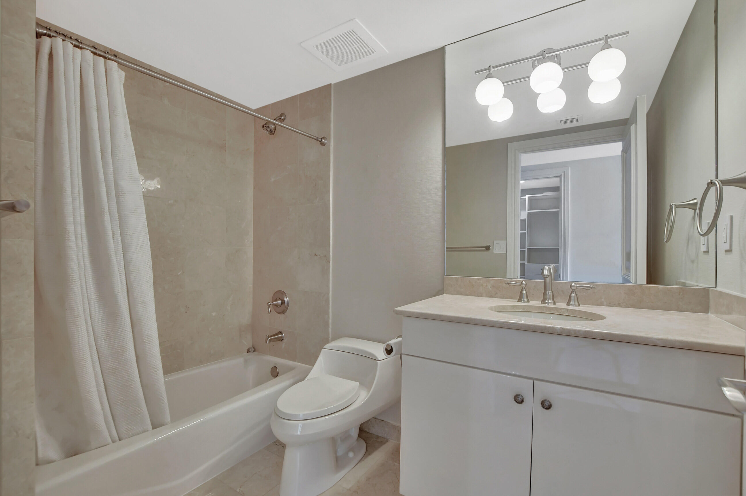 200 E Palmetto Park Road Unit: 600
