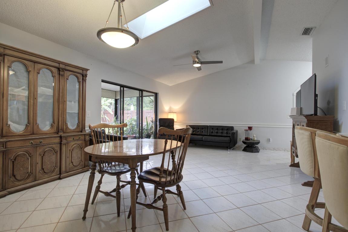 1507 Wyndcliff Drive