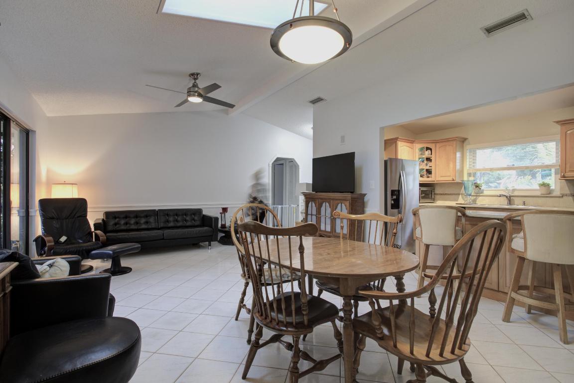 1507 Wyndcliff Drive