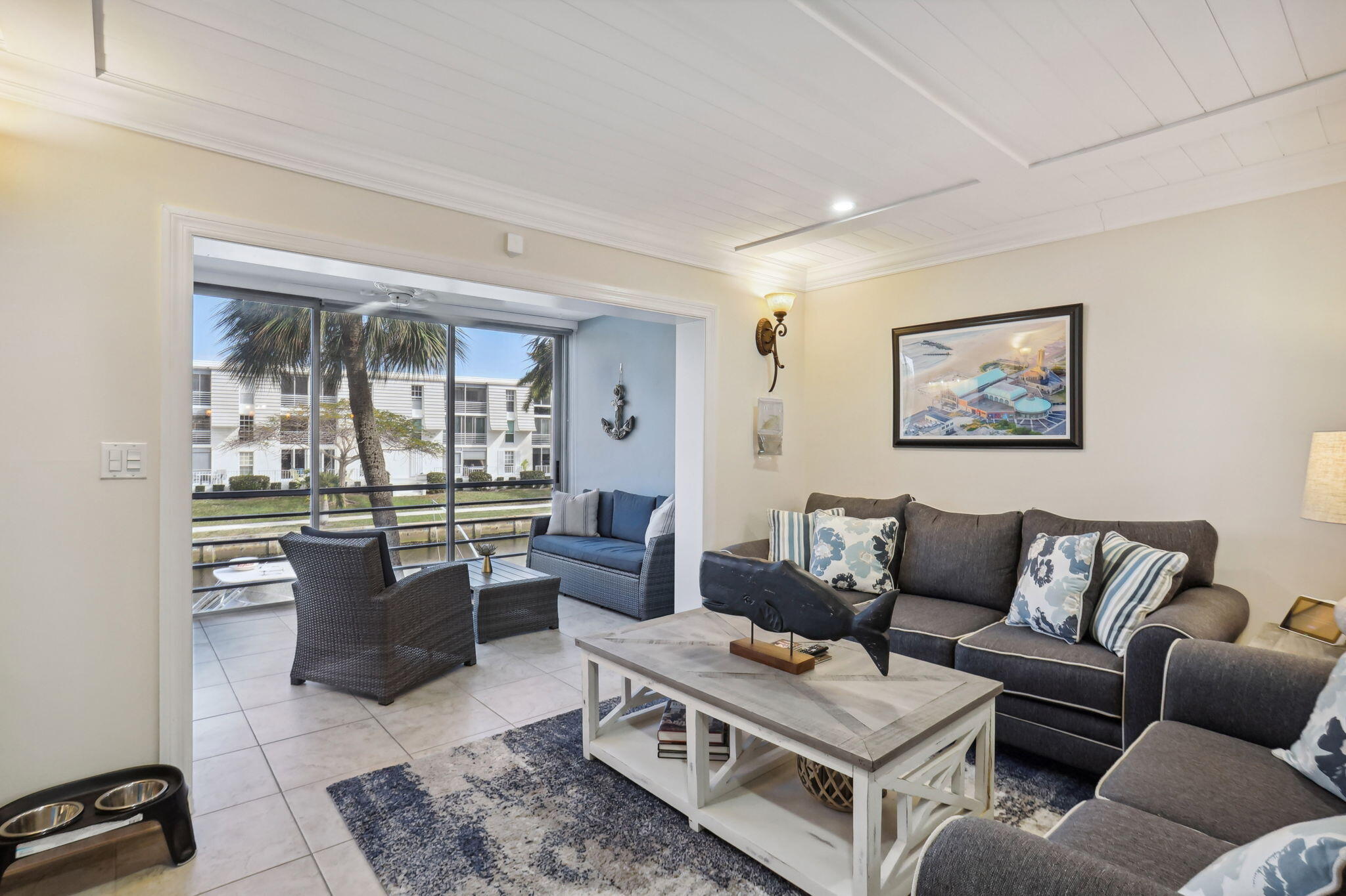 5900 NE 7th Avenue 204s