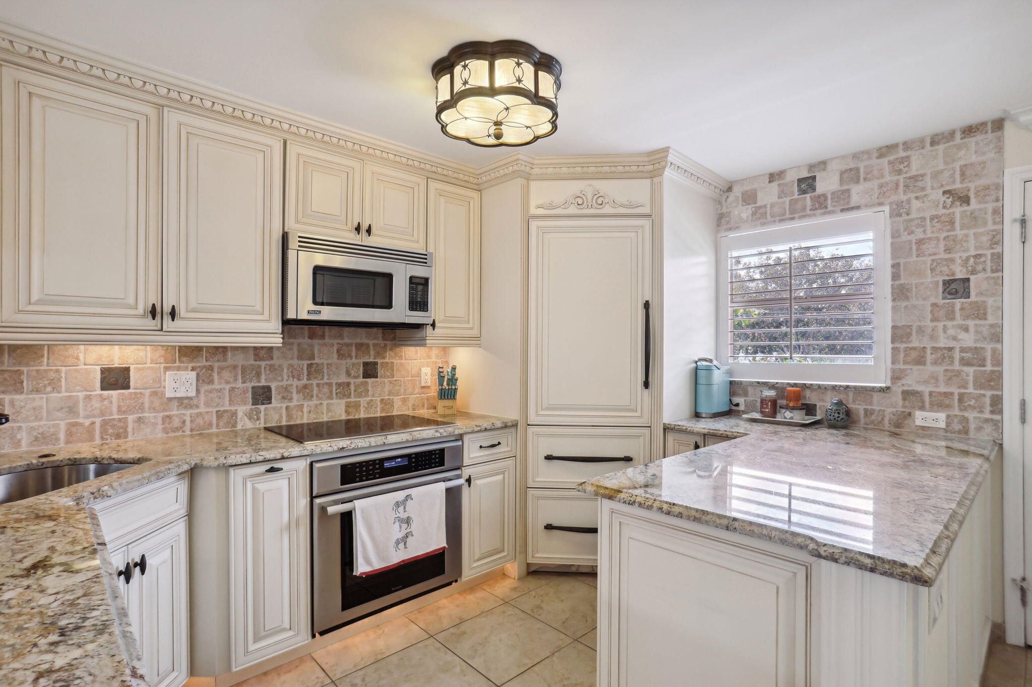 5900 NE 7th Avenue 204s