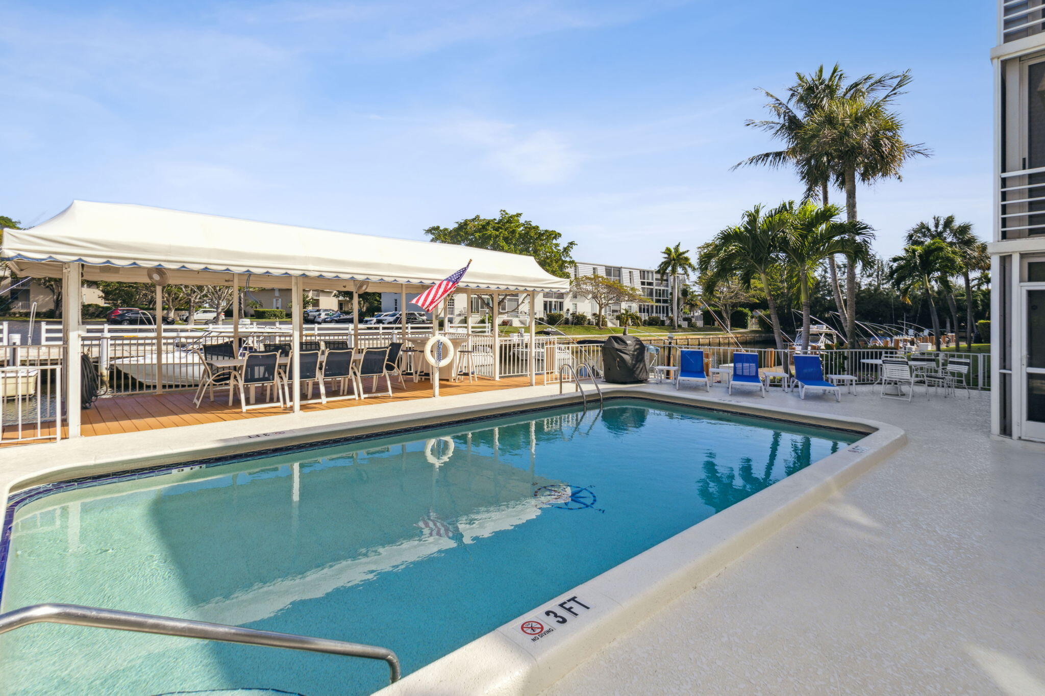 5900 NE 7th Avenue 204s