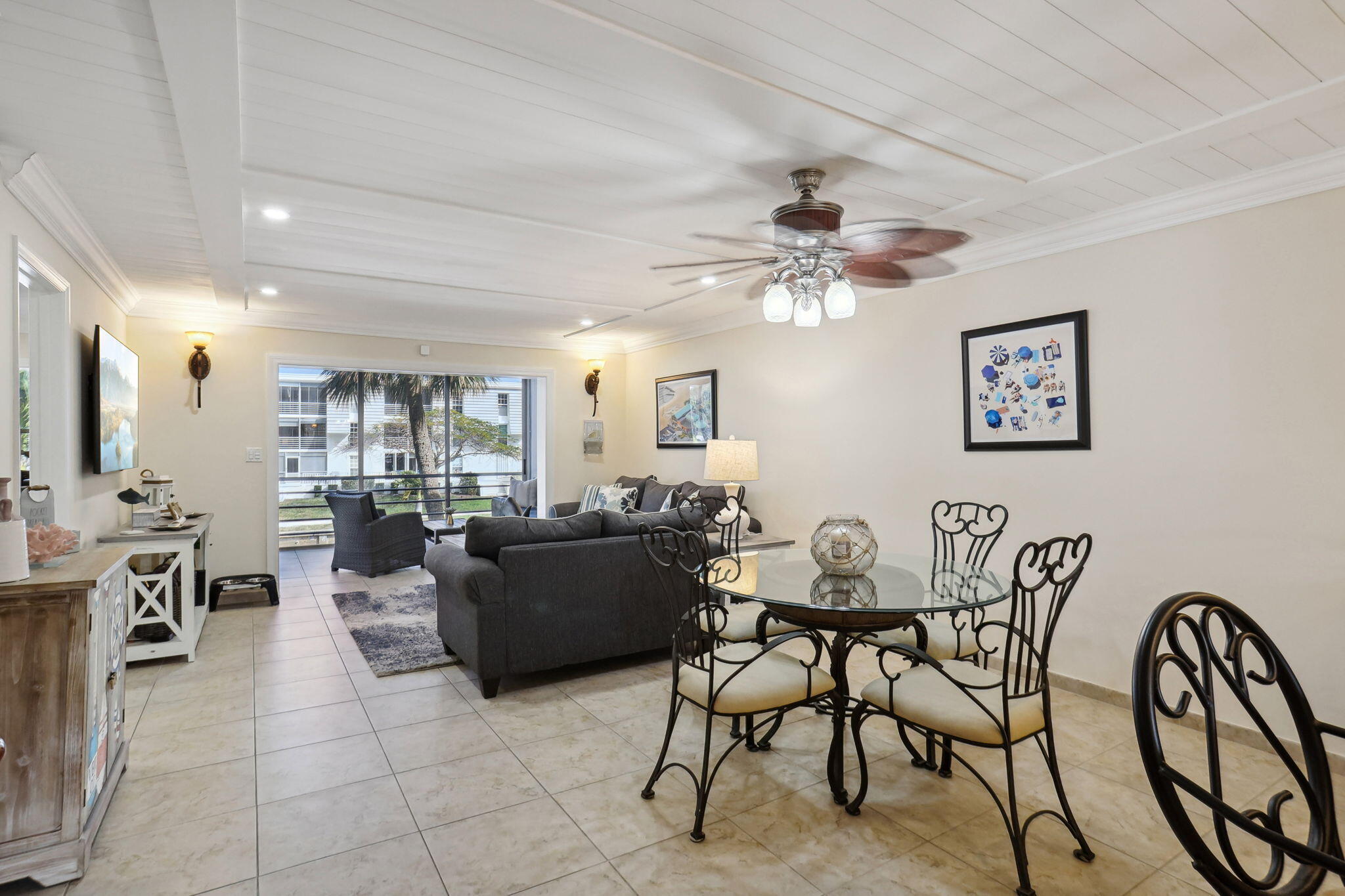 5900 NE 7th Avenue 204s