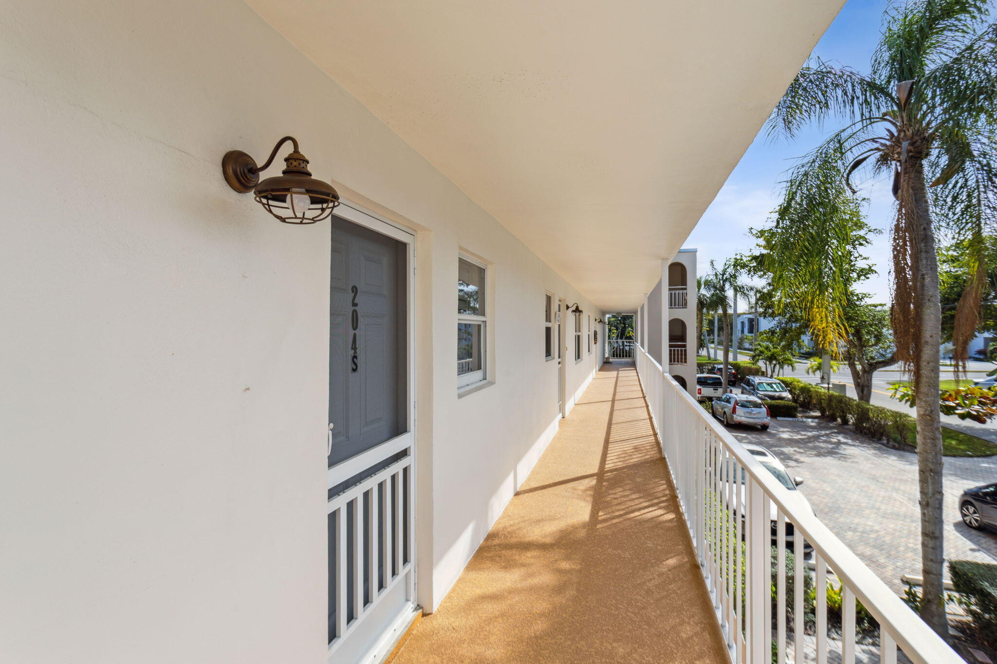 5900 NE 7th Avenue 204s