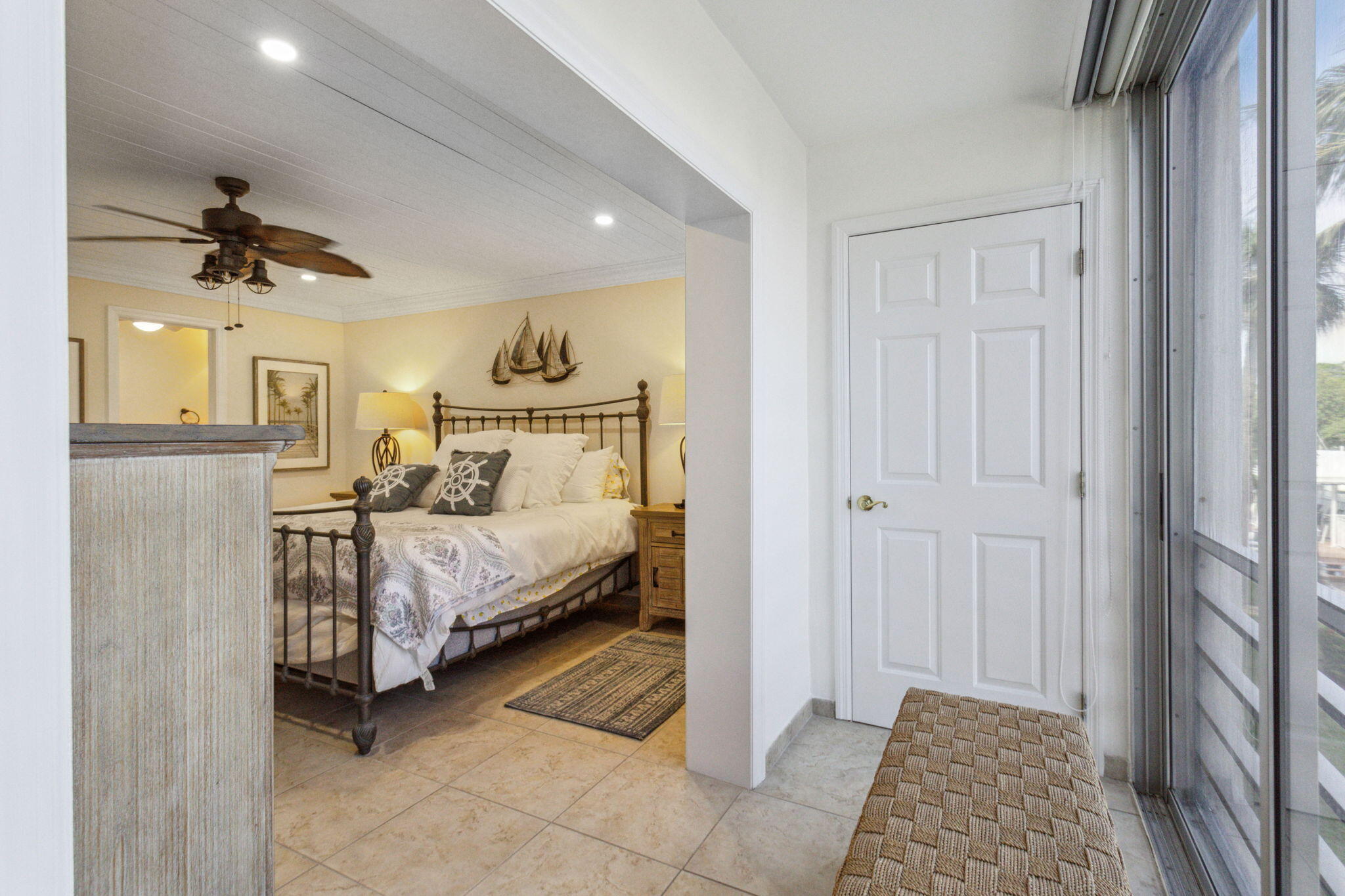 5900 NE 7th Avenue 204s