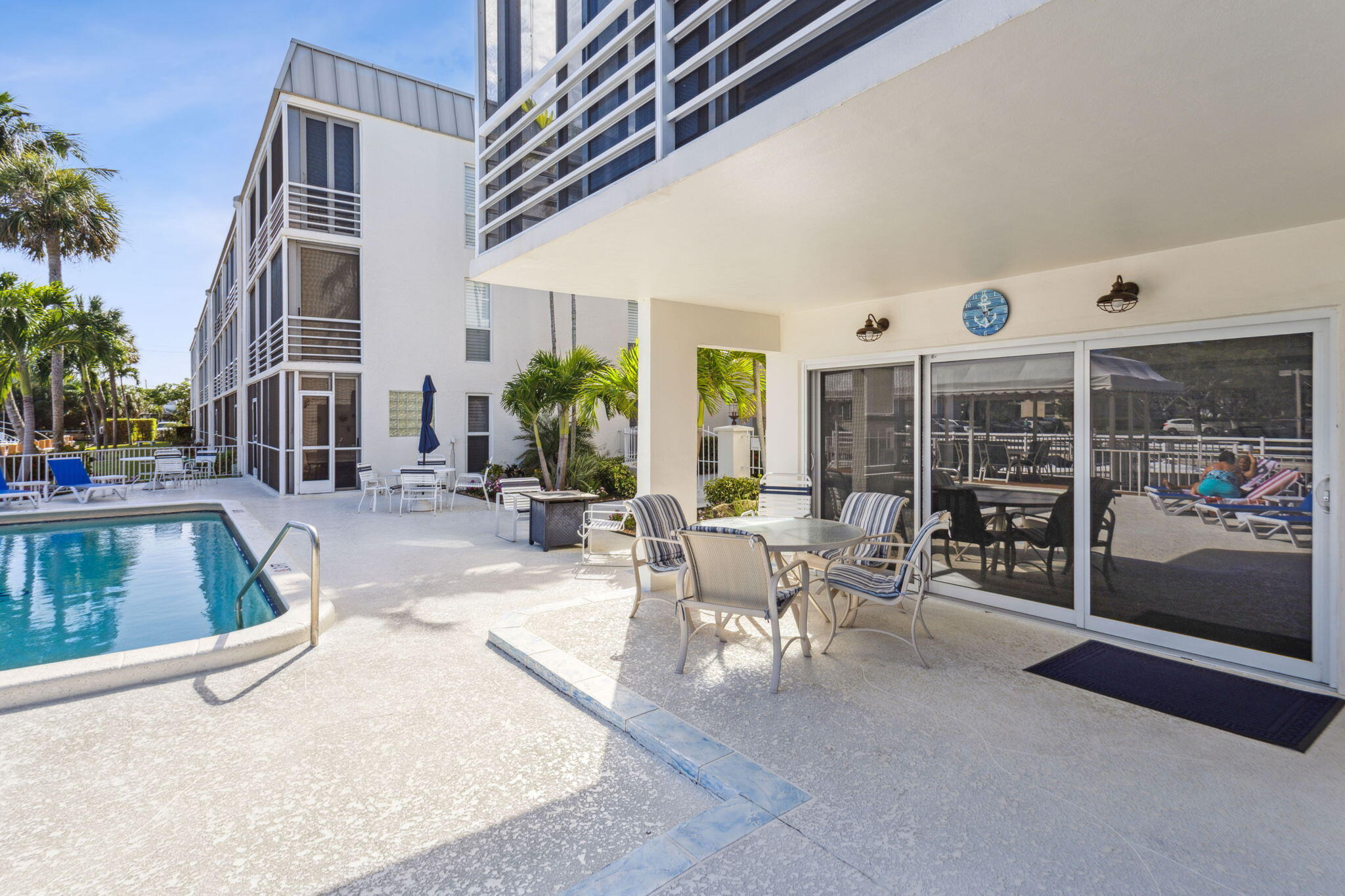 5900 NE 7th Avenue 204s