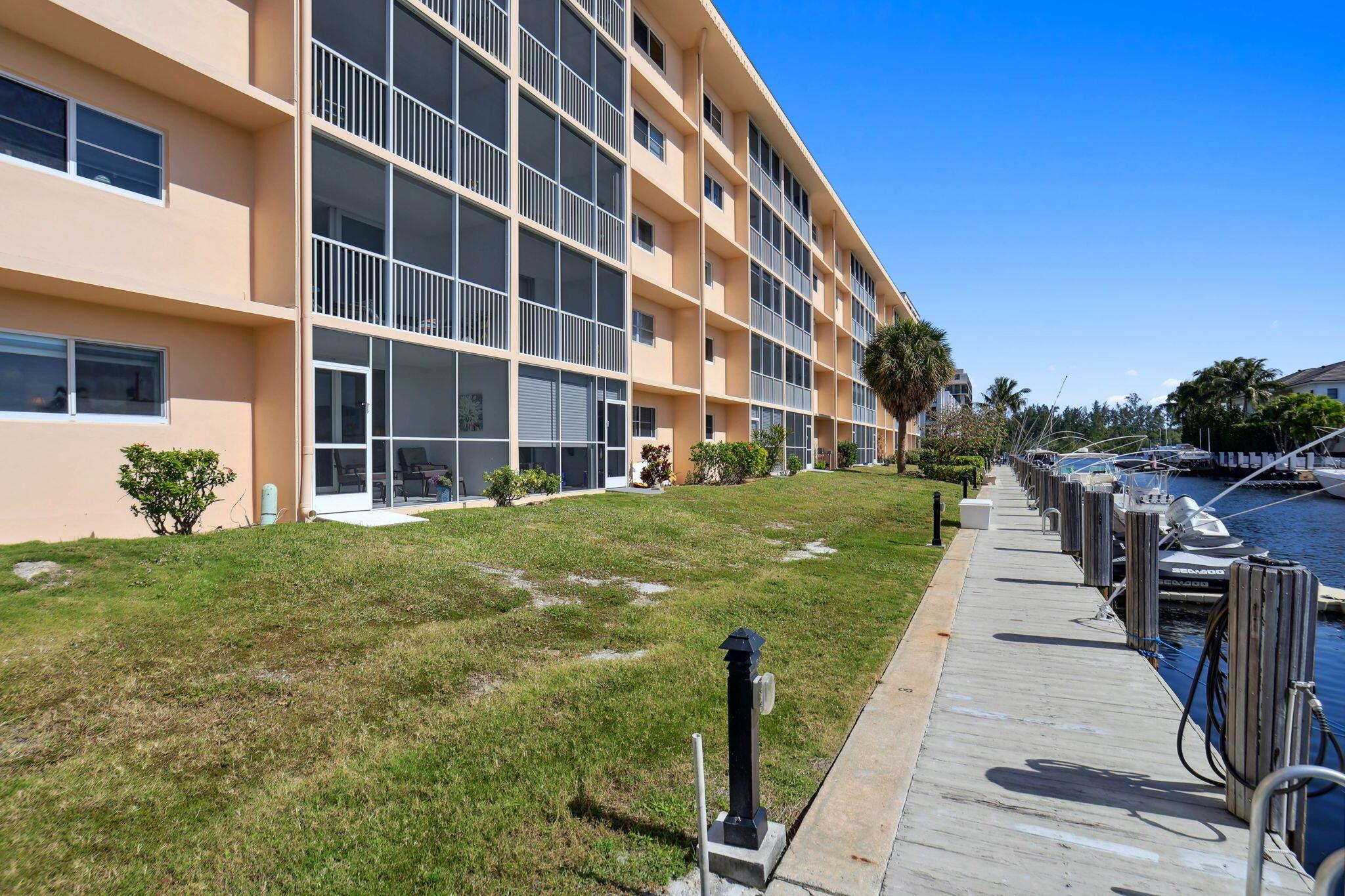 750 NE Spanish River Boulevard 1090