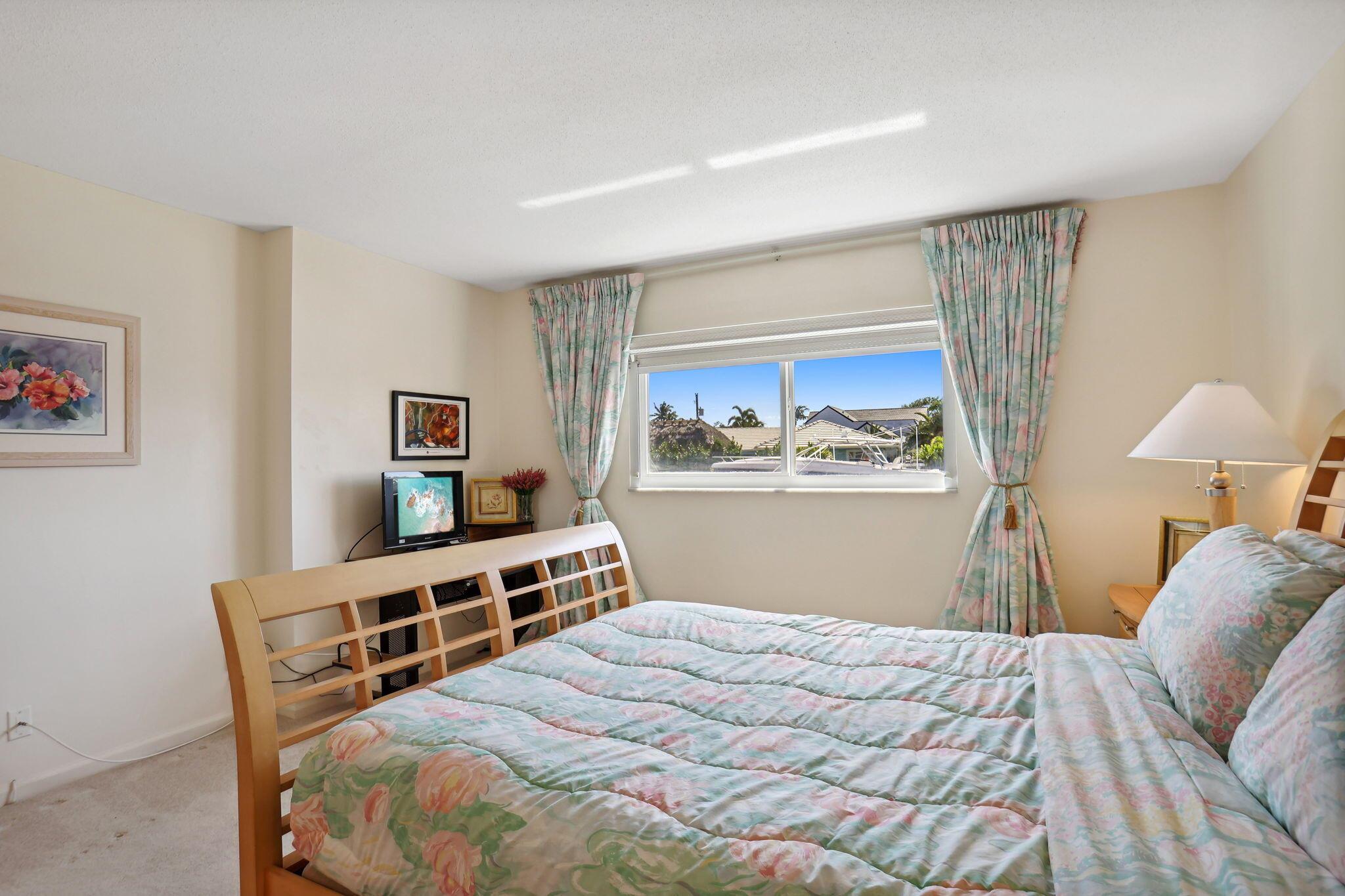 750 NE Spanish River Boulevard 1090