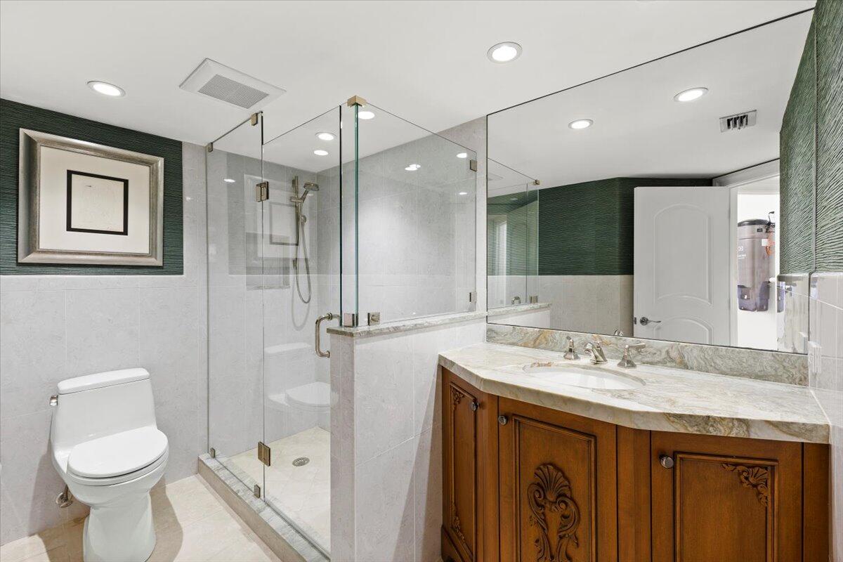 4605 S Ocean Boulevard 2b/3b