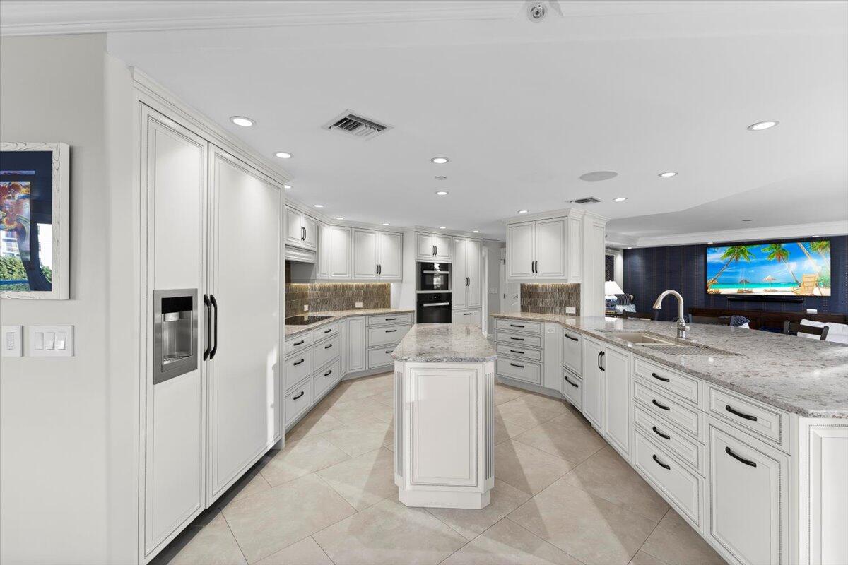 4605 S Ocean Boulevard 2b/3b