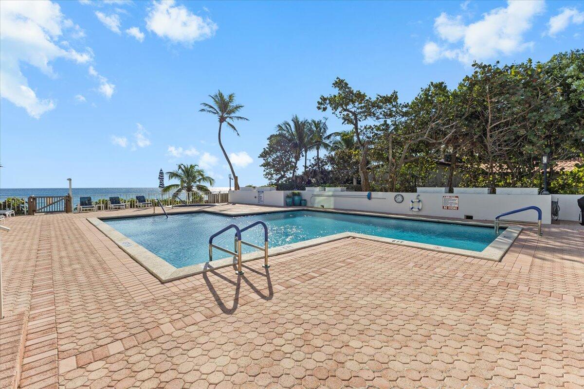 4605 S Ocean Boulevard 2b/3b