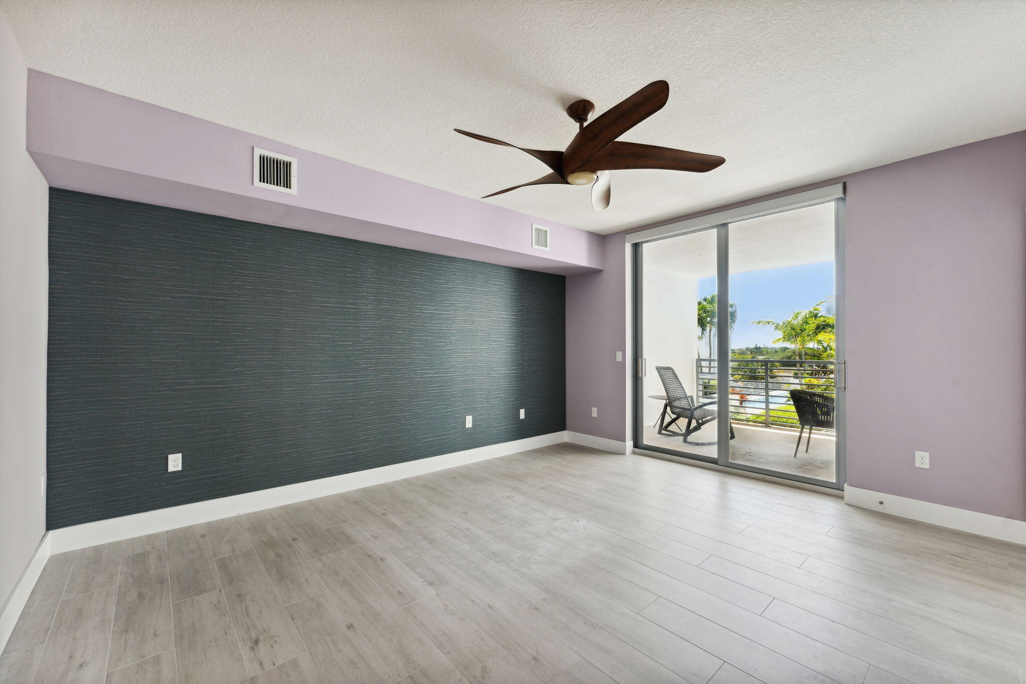 111 SE 1st Avenue 415