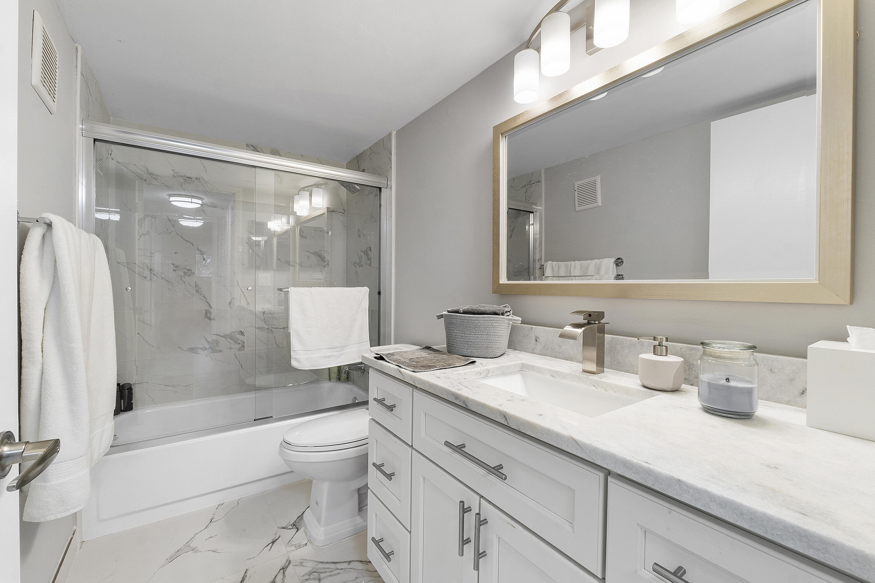 5550 Witney Drive 205