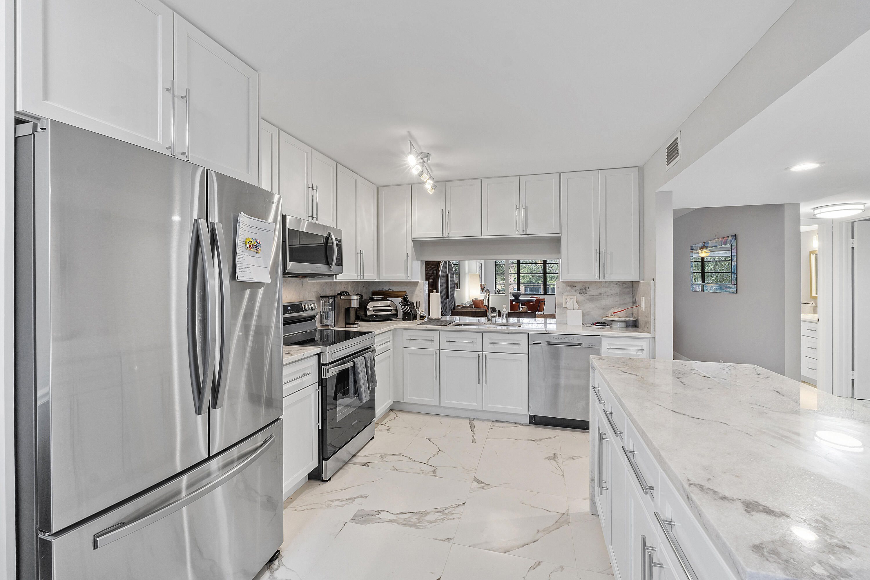 5550 Witney Drive 205