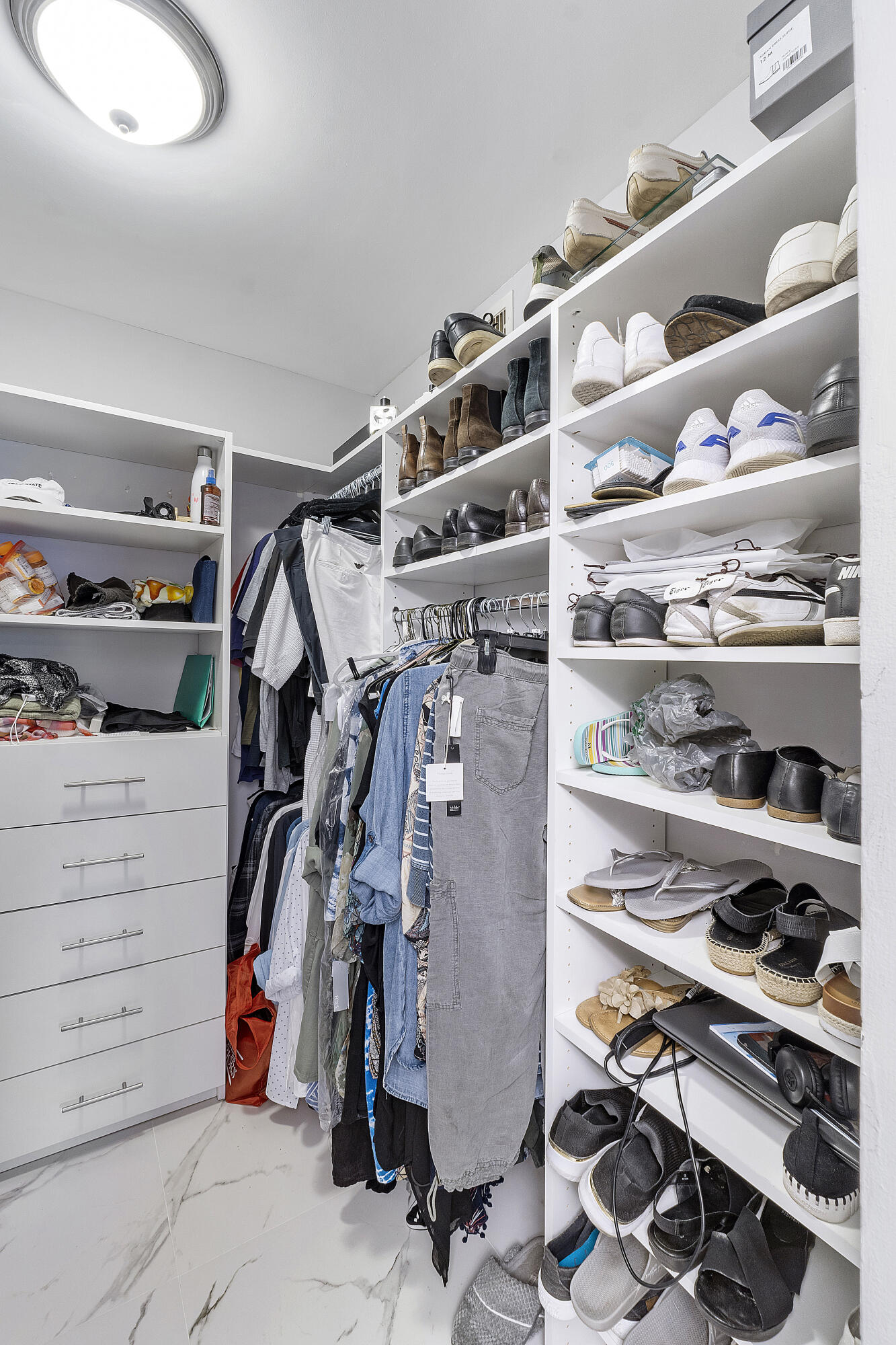 5550 Witney Drive 205