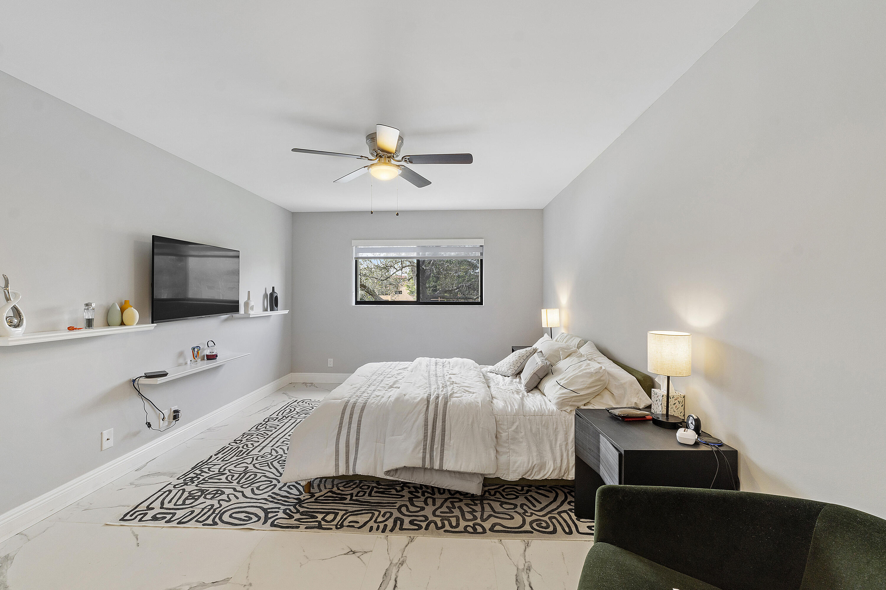 5550 Witney Drive 205