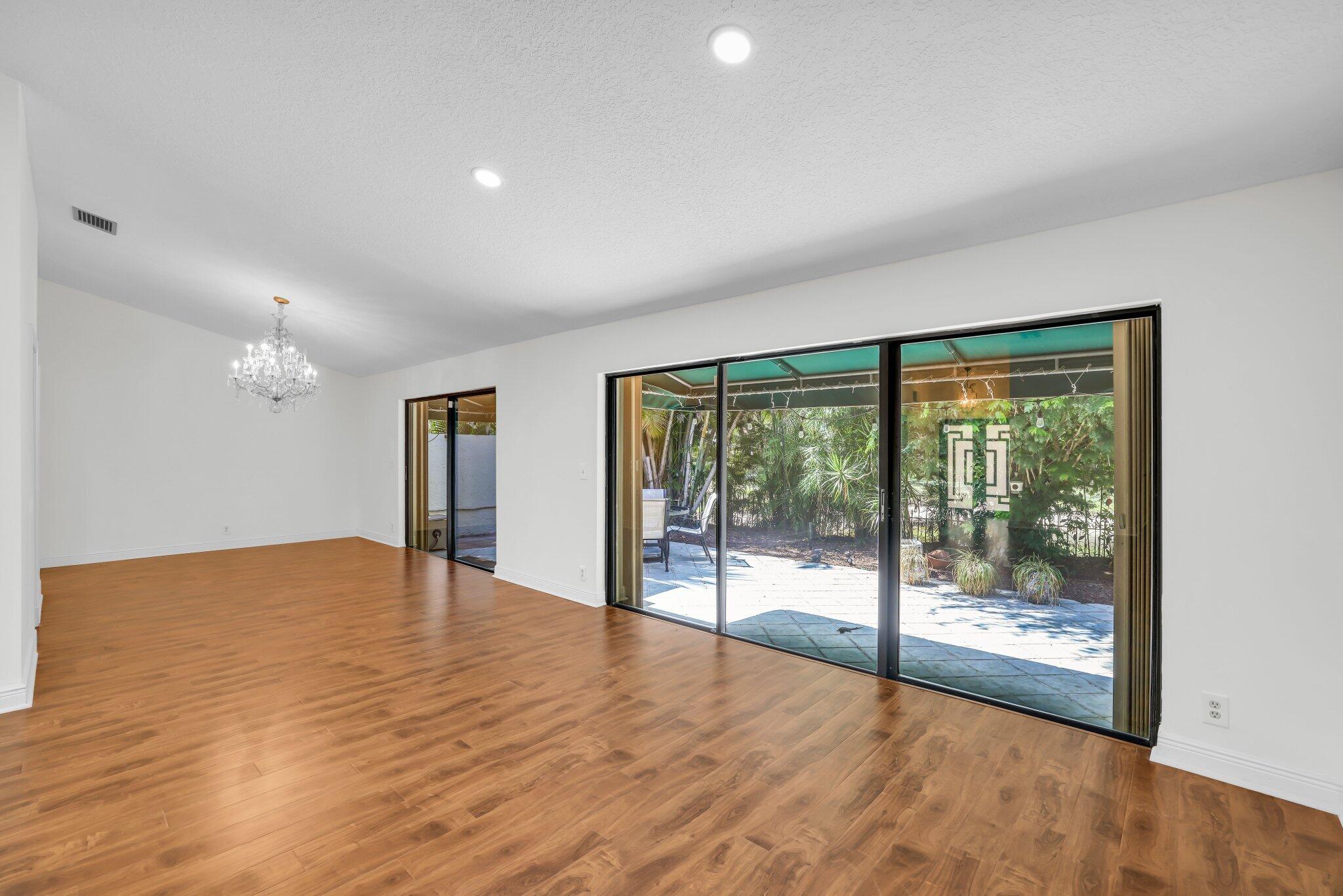 6479 Las Flores Drive