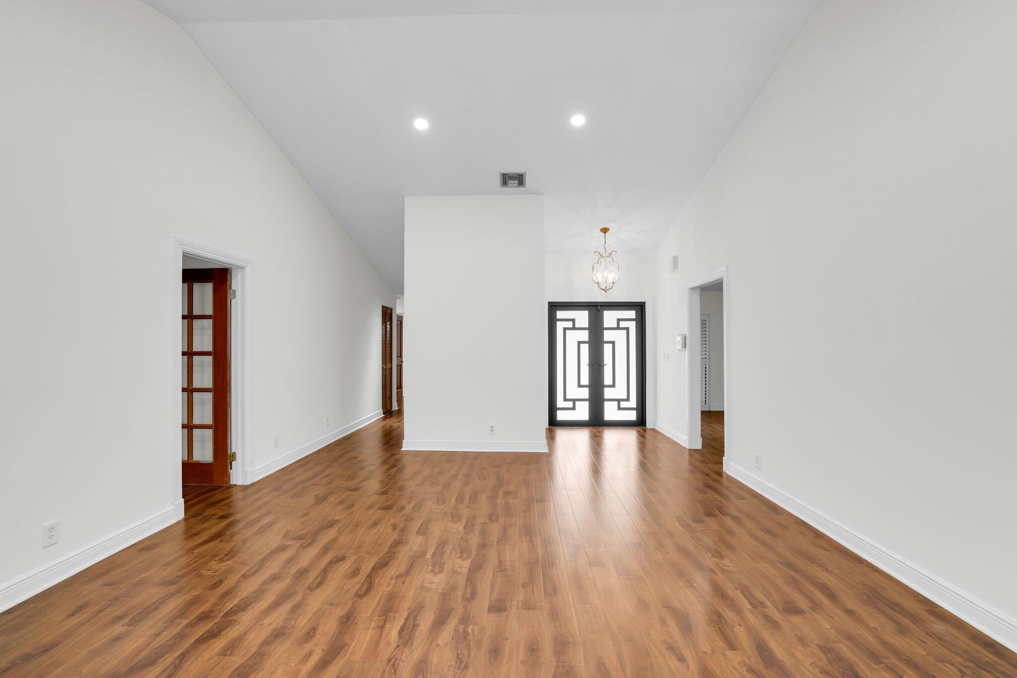 6479 Las Flores Drive