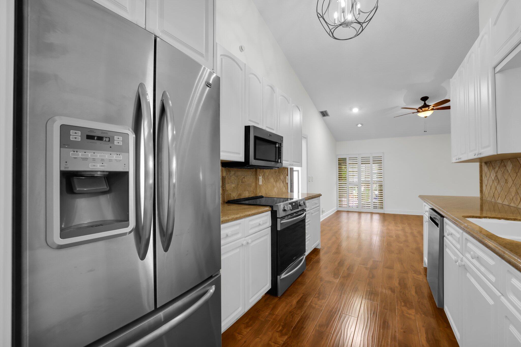 6479 Las Flores Drive