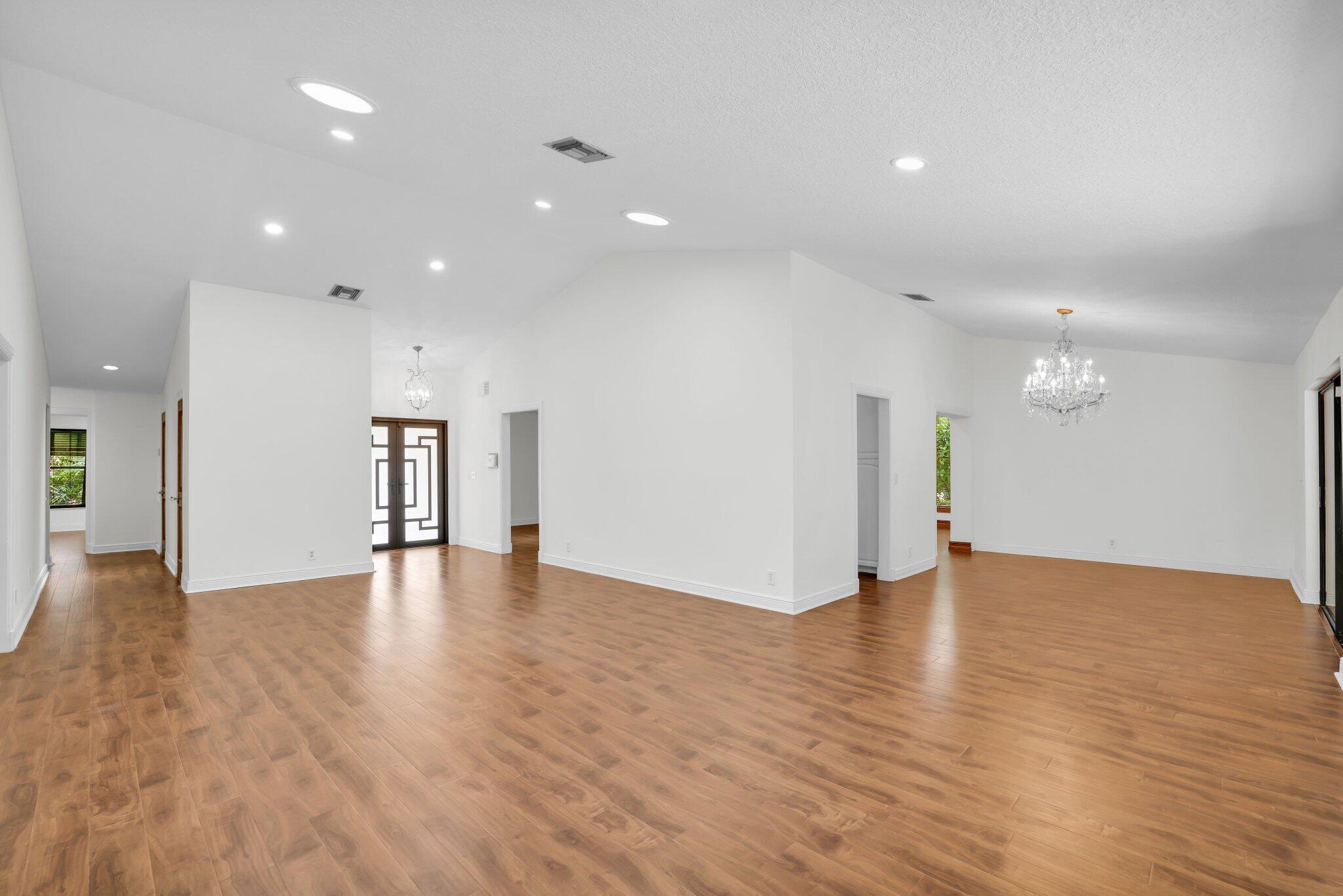 6479 Las Flores Drive