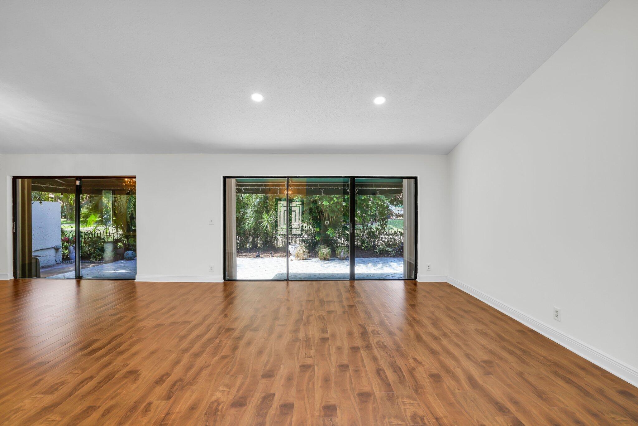 6479 Las Flores Drive