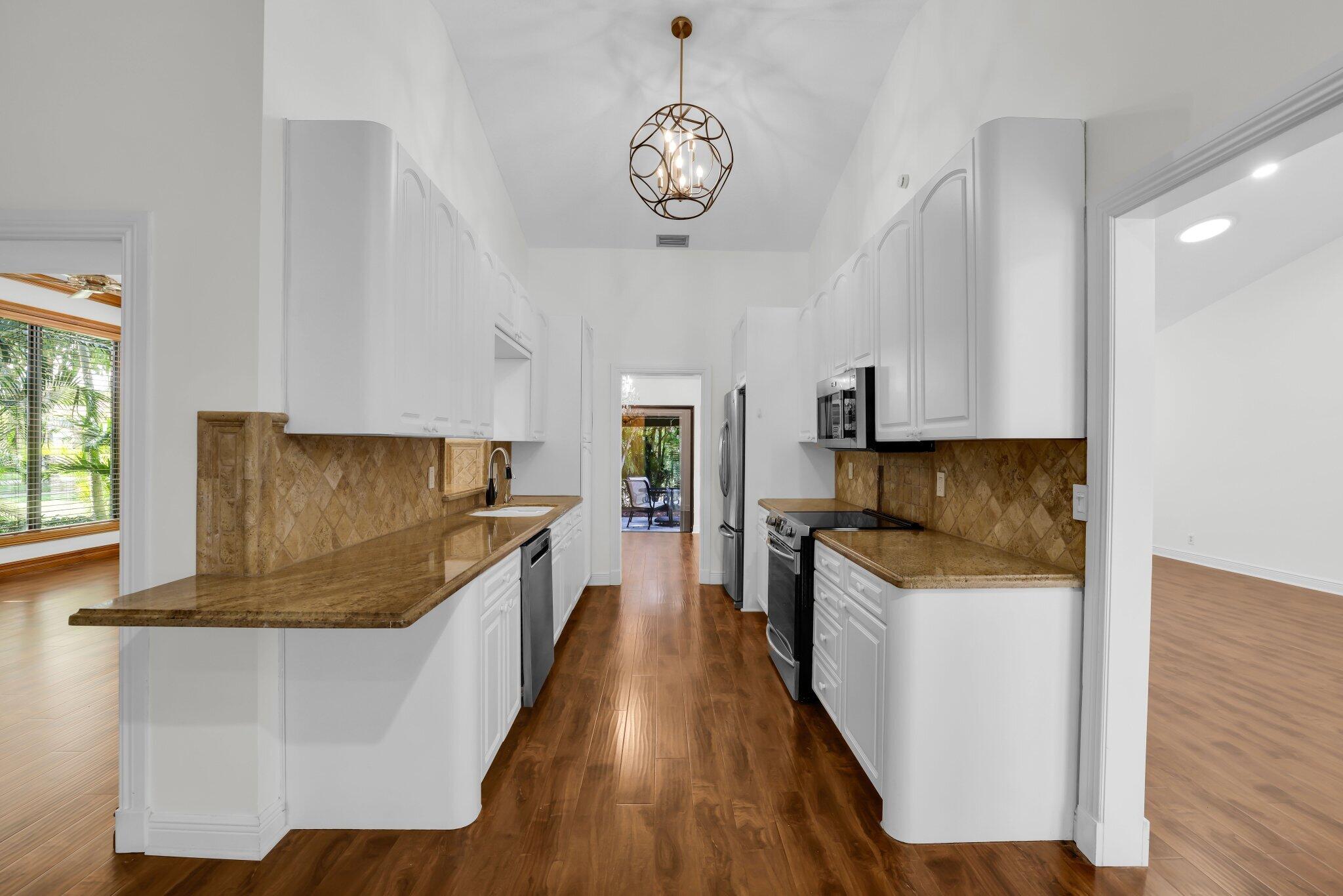 6479 Las Flores Drive