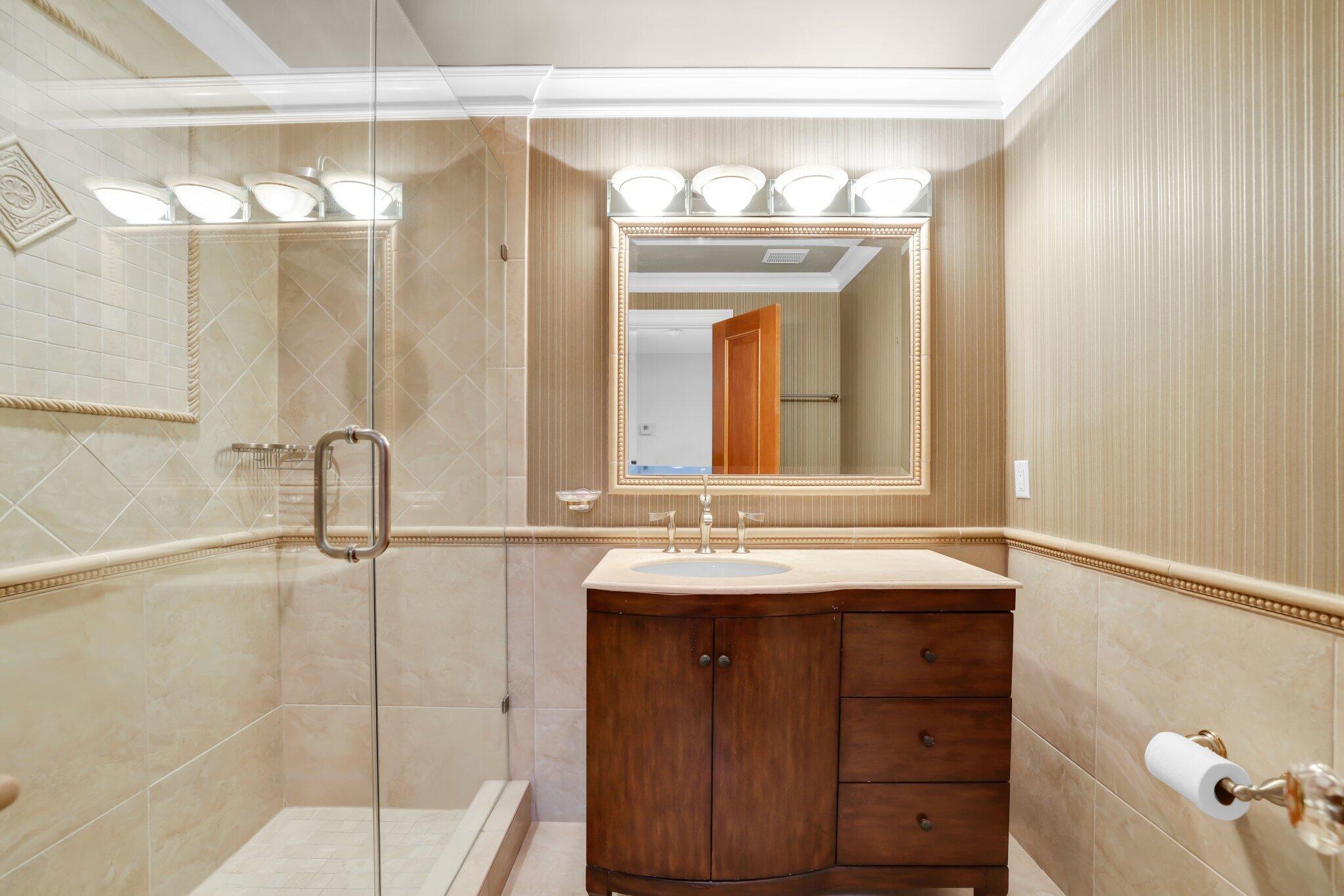 6479 Las Flores Drive