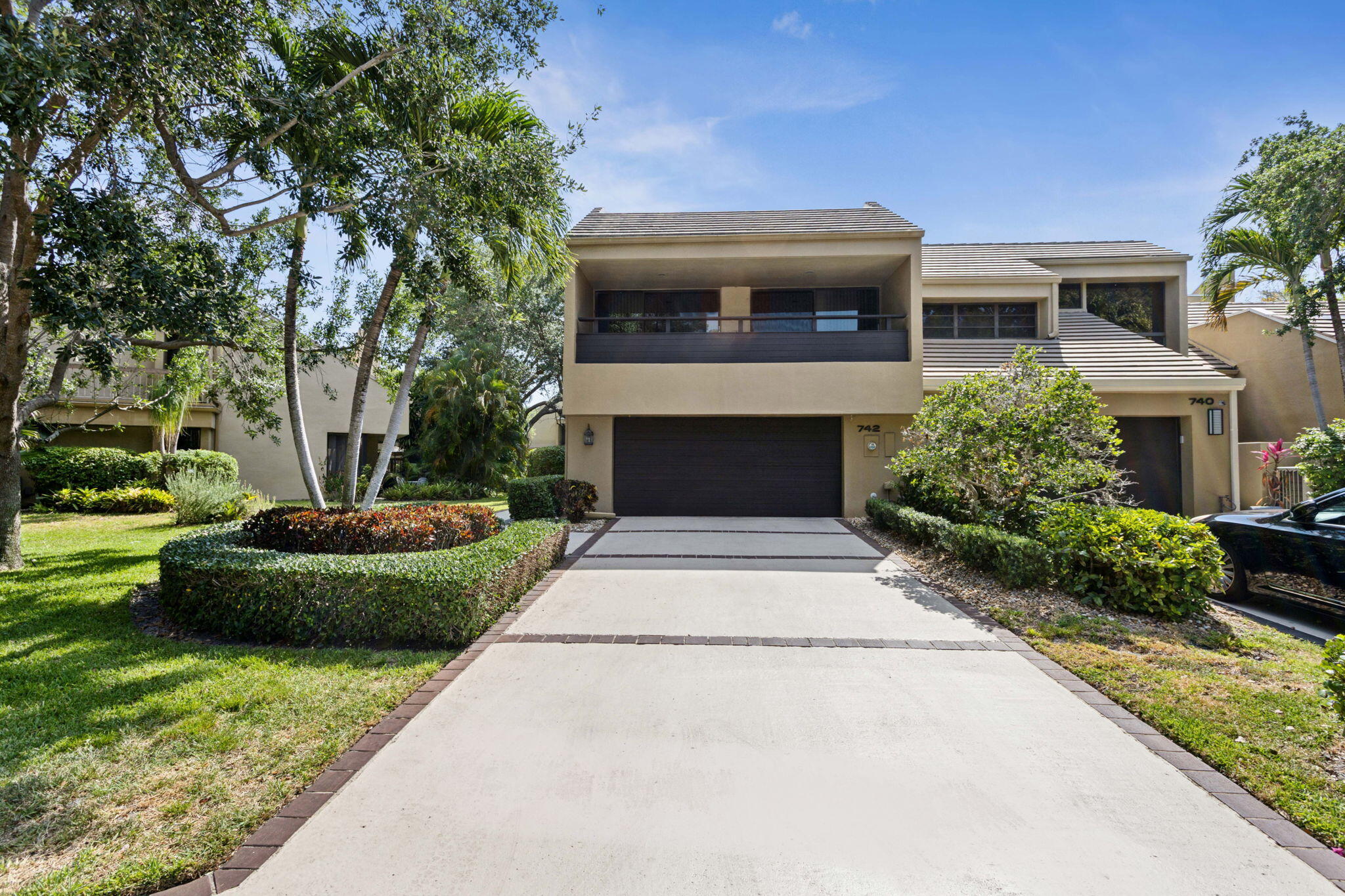 742 Saint Albans Drive
