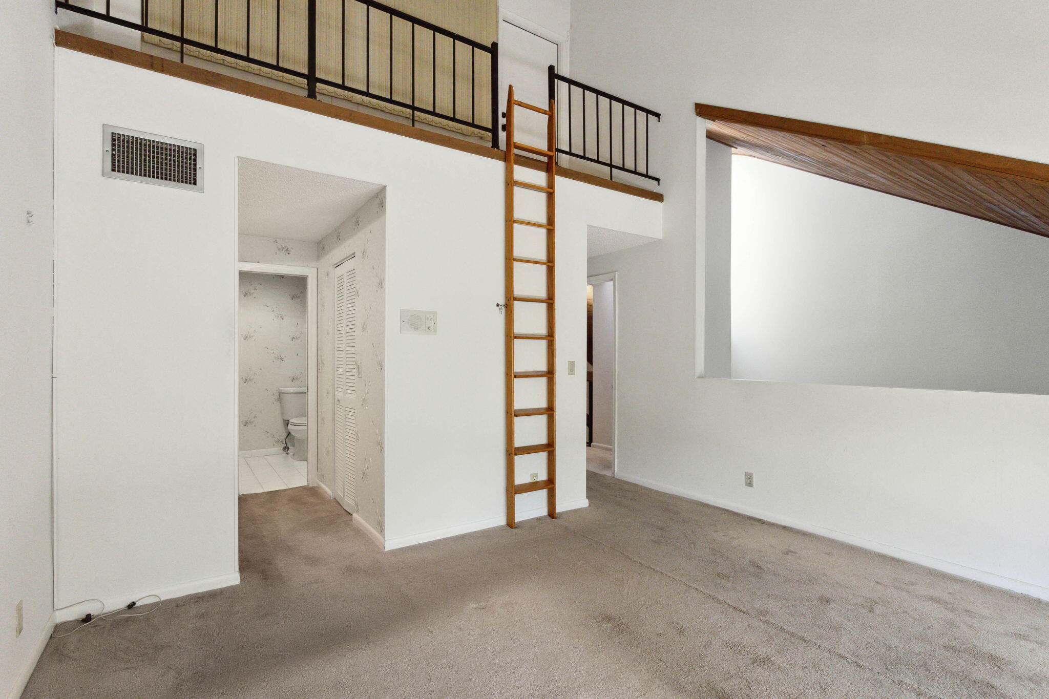 742 Saint Albans Drive
