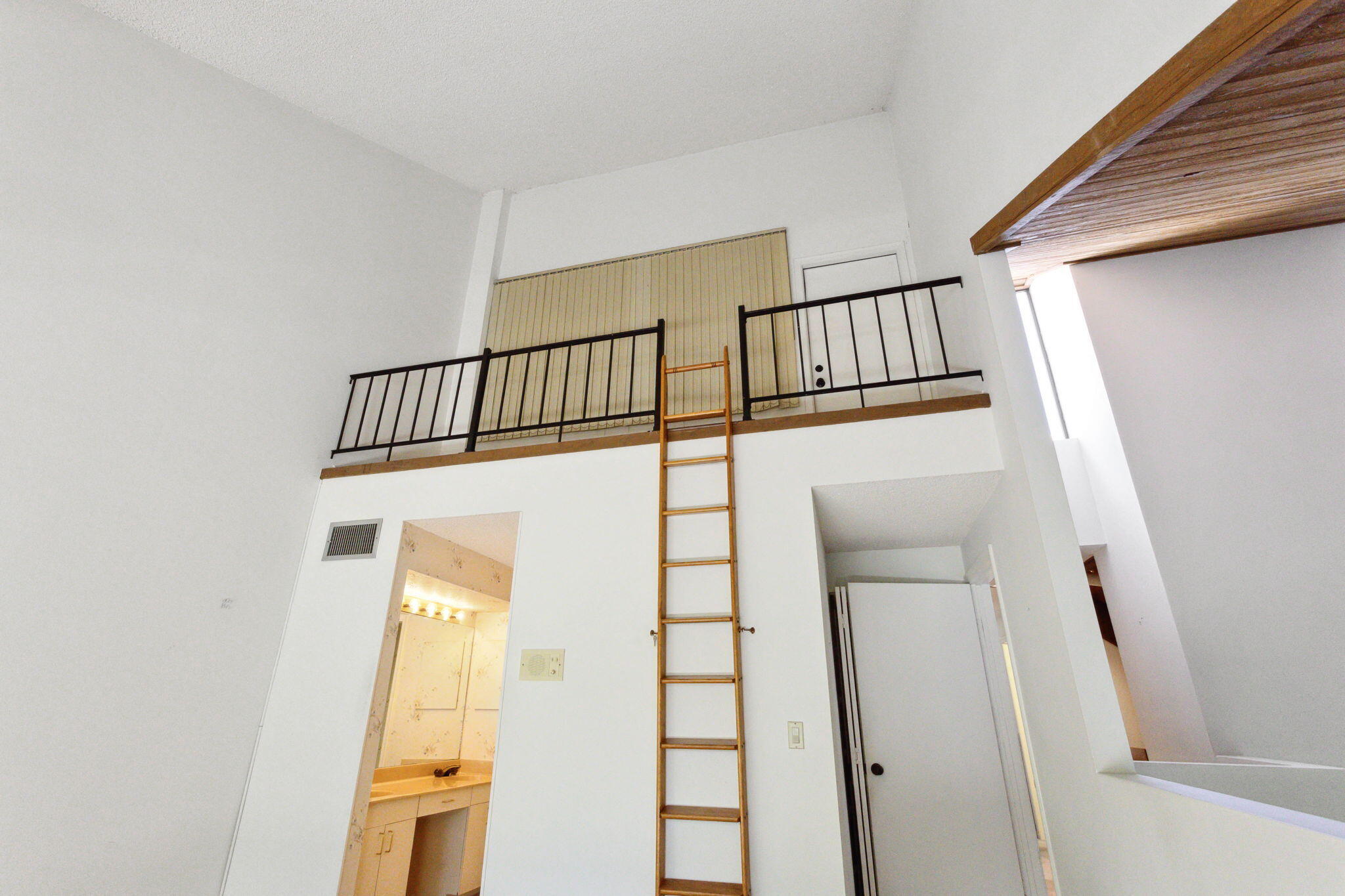 742 Saint Albans Drive