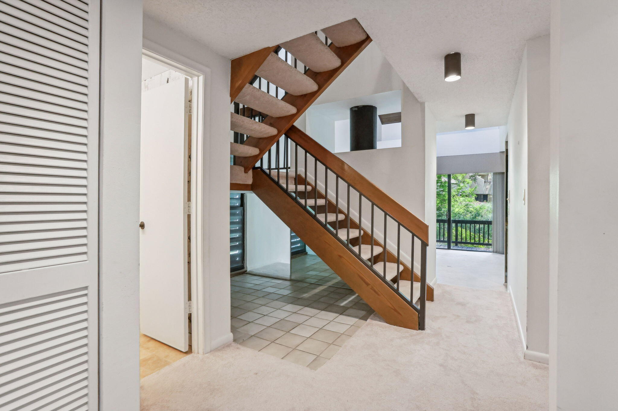 742 Saint Albans Drive
