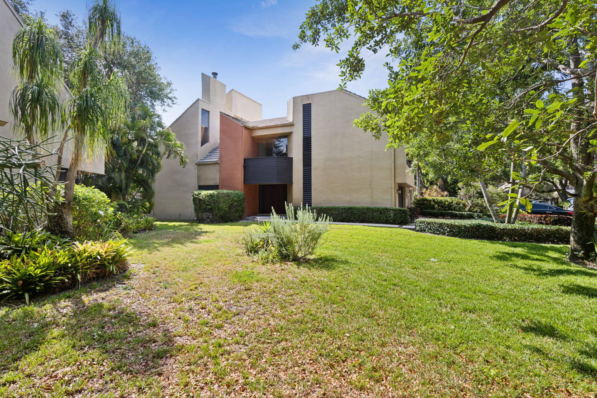 742 Saint Albans Drive