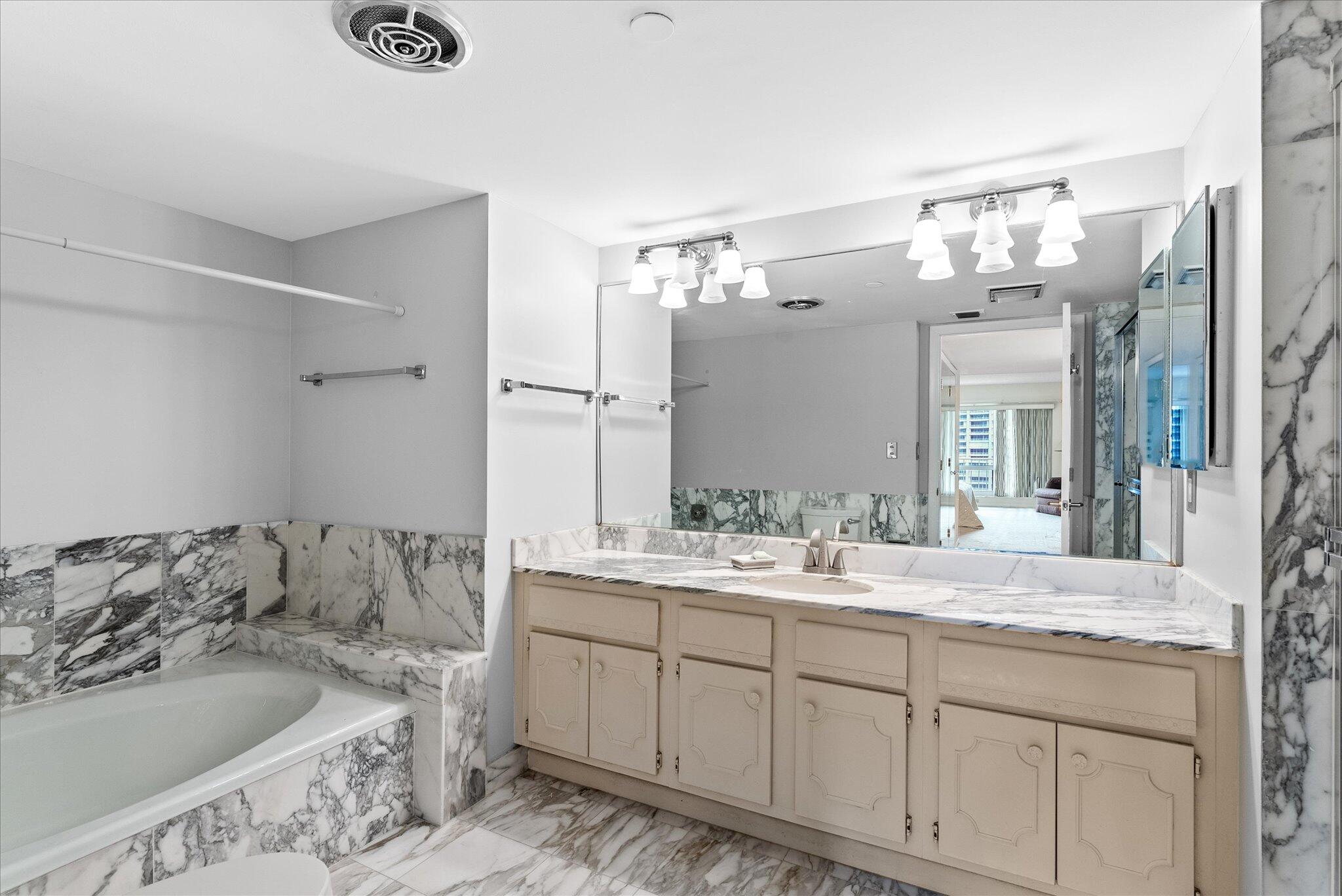 4001 N Ocean Boulevard 1103