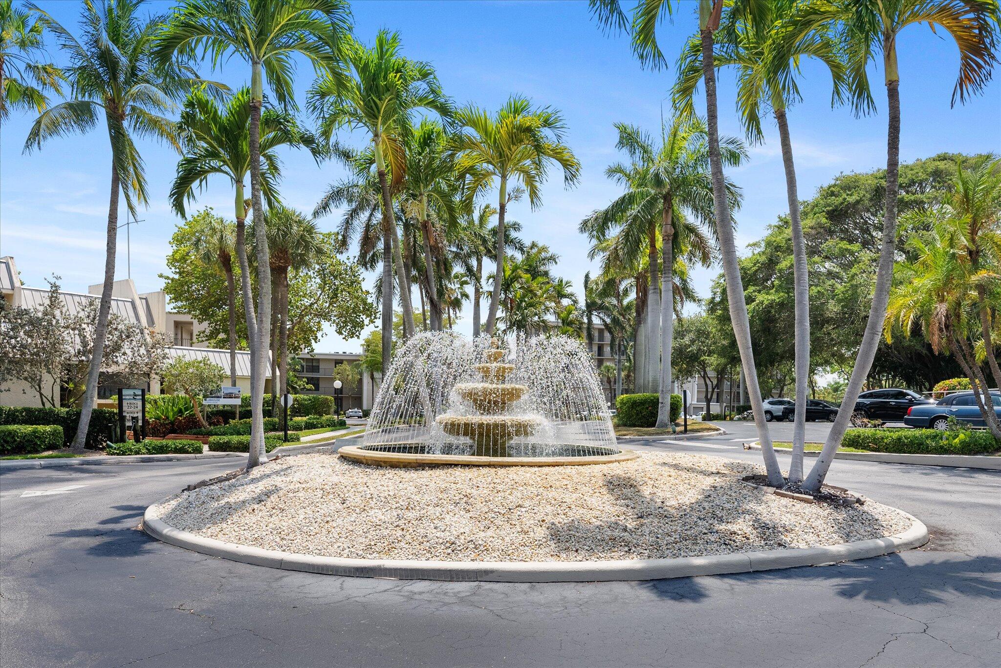 18 Royal Palm Way 5050